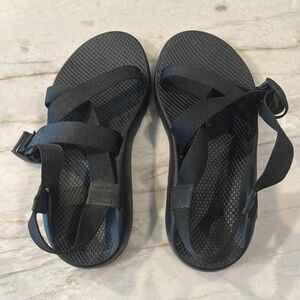 Black Z1 Men’s Chacos